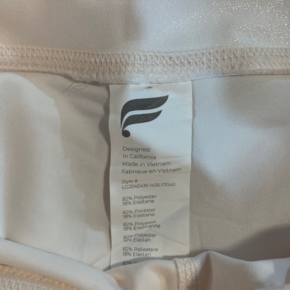 Fabletics - Picture 3 of 5